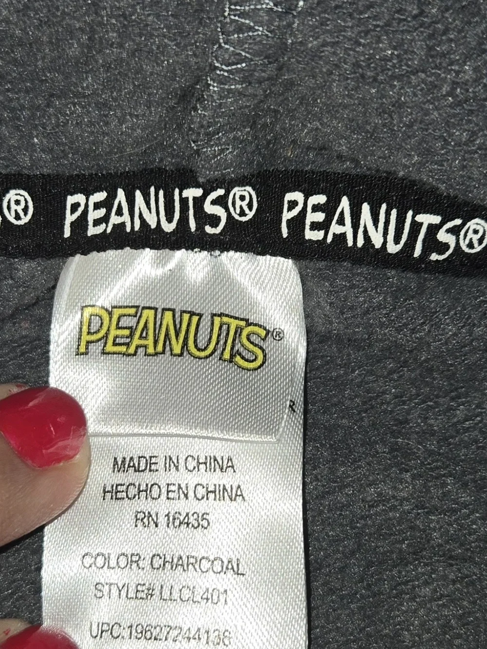 Peanuts hoodie interest